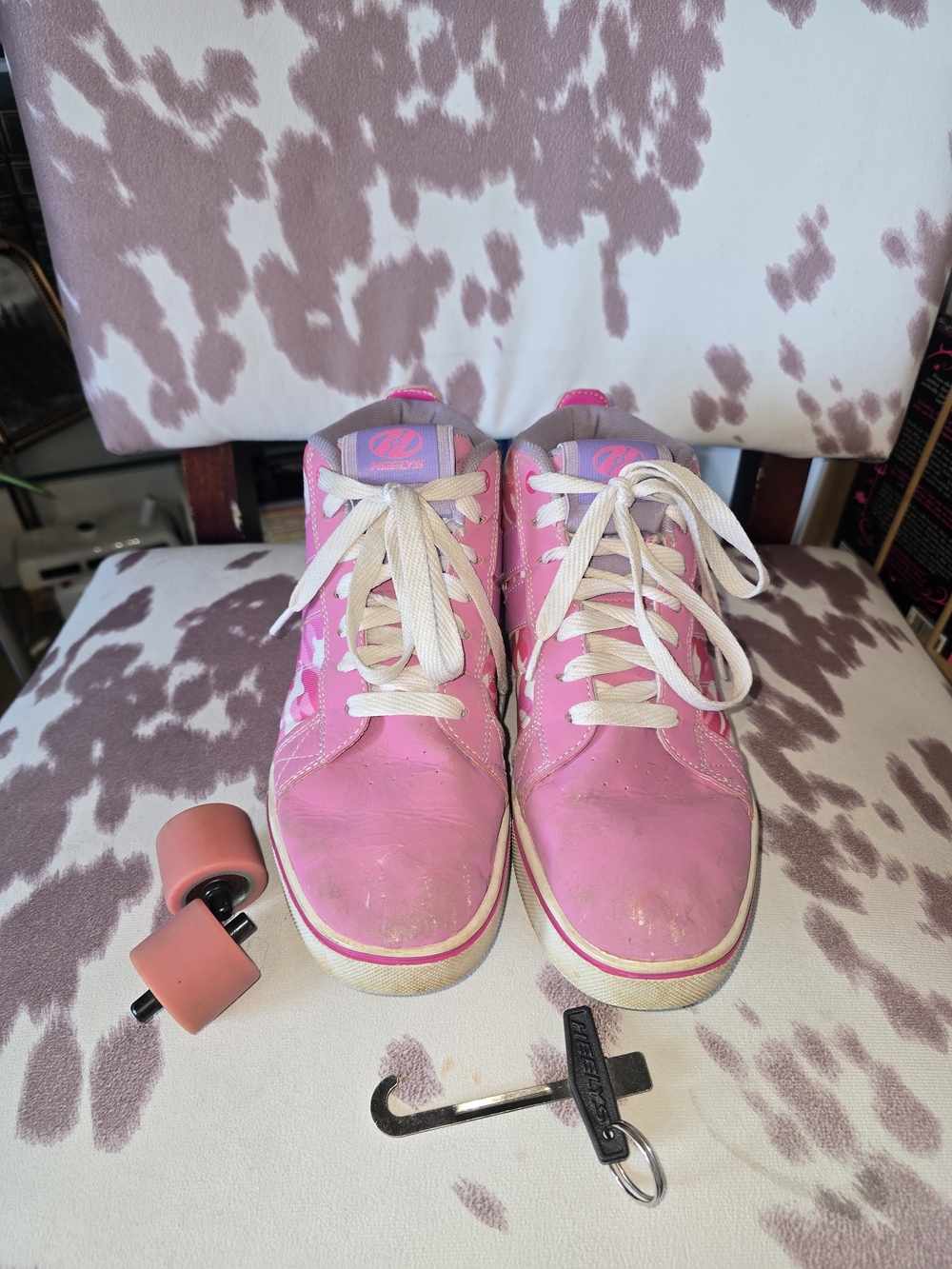 Heelys Pink Y2K Womens Skate Sneakers